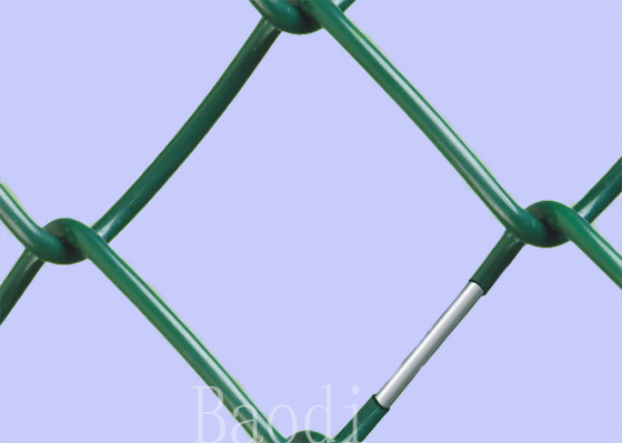 Het pvc Met een laag bedekte Scherm van de de Omheiningsstof van de Kettingsverbinding met Ronde Post/Vaste Structuur