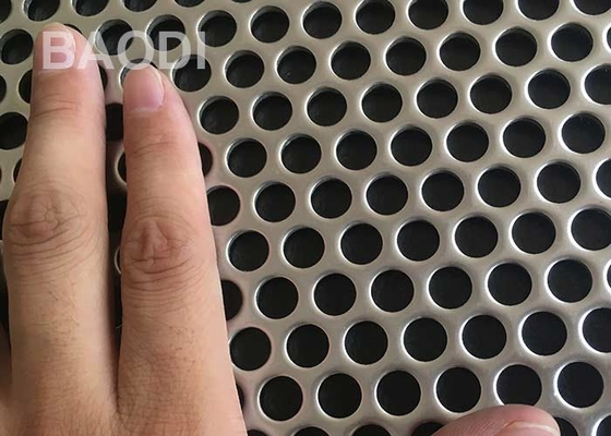 Het ronde Roestvrije staal van het Patroonaluminium 1X2M Perforated Metal Mesh