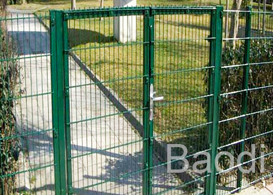 Van de het Netwerkomheining van de tuin het Groene Plastic Draad Comité van Bended met Poortmaat 4 - 11