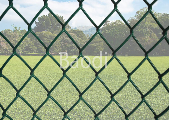 Van het de Verbindingsnetwerk van de stadion Groene Ketting de Omheiningspvc Met een laag bedekte Stof met Vlakke Oppervlakte