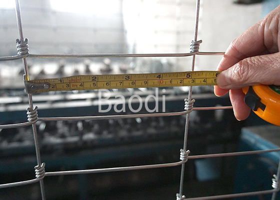 Scharnier het Gezamenlijke Knoop Geweven Landbouwbedrijf rolt Inperken Hoogte van 0.8m tot 1.8m de Omheining van de Staaldraad