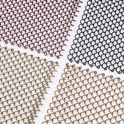 Verander uw ruimte met decoratieve aluminium-metaal gordijnen Verschillende kleuren en aanpassingsmogelijkheden