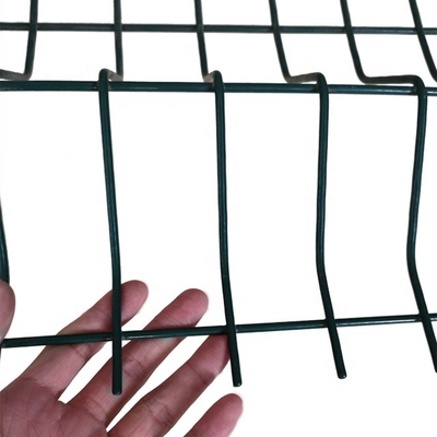 PVC-gecoat frame afwerking 3D hek panelen Duurzaam driehoeksnet voor moderne tuinen en buitenruimtes