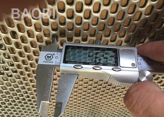 1X2M Galvanized Slotted Hole Geperforeerd Roestvrij staal Mesh Screen For Mining